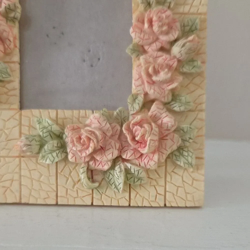 Floral Pink Rose Photo Frame – Decorative Home Accent